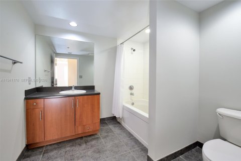 Condominio en venta en Fort Lauderdale, Florida, 2 dormitorios, 125.42 m2 № 2054766 - foto 17