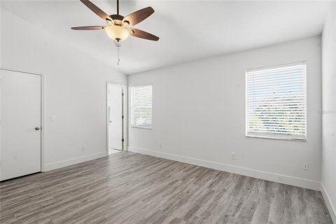 Touwnhouse à louer à Tampa, Floride: 3 chambres, 144.56 m2 № 2429435 - photo 27