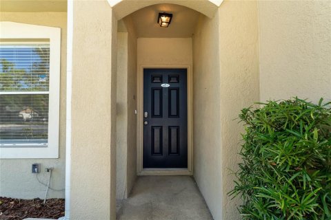 Touwnhouse à louer à Tampa, Floride: 3 chambres, 144.56 m2 № 2429435 - photo 4