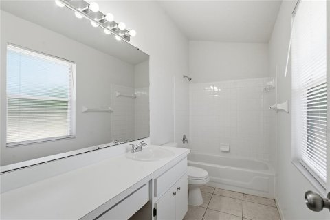 Touwnhouse à louer à Tampa, Floride: 3 chambres, 144.56 m2 № 2429435 - photo 29
