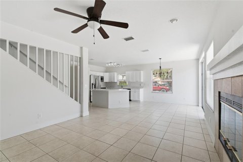 Touwnhouse à louer à Tampa, Floride: 3 chambres, 144.56 m2 № 2429435 - photo 11