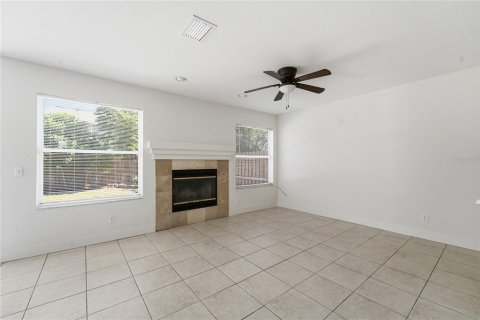 Touwnhouse à louer à Tampa, Floride: 3 chambres, 144.56 m2 № 2429435 - photo 10