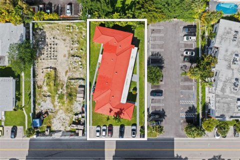 Купить земельный участок в Бей-Харбор-Айлендс, Флорида № 2007217 - фото 3