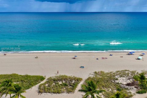 Copropriété à vendre à Lauderdale-by-the-Sea, Floride: 2 chambres, 124.58 m2 № 2005715 - photo 13
