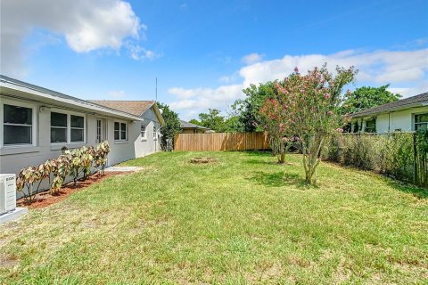 Casa en venta en Maitland, Florida, 5 dormitorios, 219.25 m2 № 2139138 - foto 29