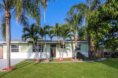Casa en West Palm Beach, Florida 4 dormitorios, 134.52 m2 № 2076513