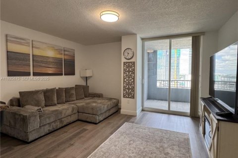 Снять в аренду кондоминиум в Майами, Флорида 1 спальня, 58.53м2, № 1984428 - фото 8