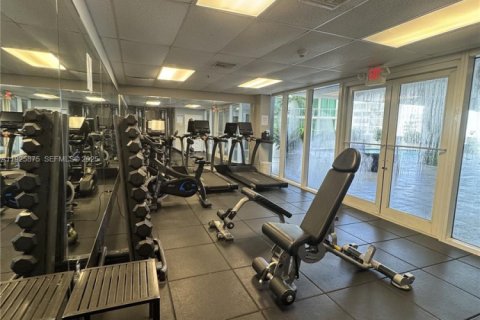 Снять в аренду кондоминиум в Майами, Флорида 1 спальня, 58.53м2, № 1984428 - фото 22