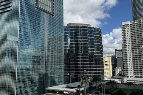 Снять в аренду кондоминиум в Майами, Флорида 1 спальня, 58.53м2, № 1984428 - фото 2