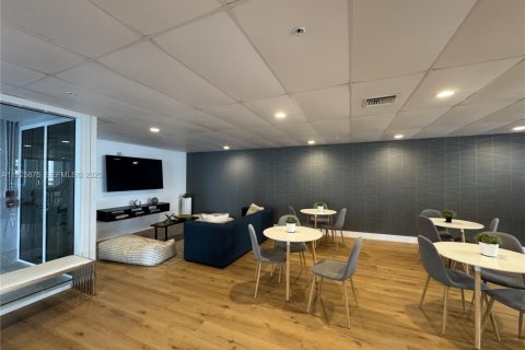 Снять в аренду кондоминиум в Майами, Флорида 1 спальня, 58.53м2, № 1984428 - фото 19