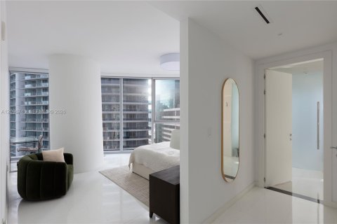 Condominio en venta en Miami, Florida, 3 dormitorios, 228.73 m2 № 2390496 - foto 5