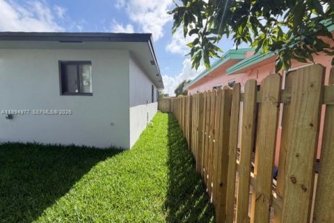 House in Hallandale Beach, Florida 3 bedrooms № 2062524 - photo 5