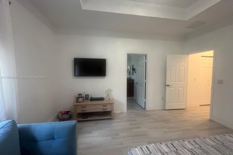 Снять в аренду таунхаус в Дорал, Флорида 4 спальни, 169.18м2, № 1959121 - фото 21