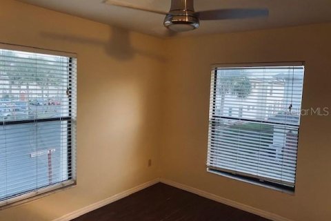 Condo in Orlando, Florida, 3 bedrooms  № 2221307 - photo 9