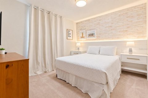 Villa ou maison à vendre à Davenport, Floride: 10 chambres, 408.68 m2 № 2406975 - photo 20
