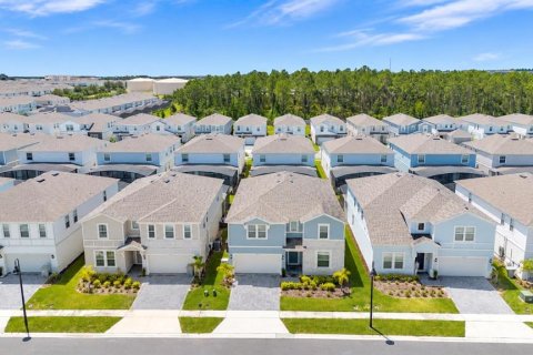 Villa ou maison à vendre à Davenport, Floride: 10 chambres, 408.68 m2 № 2406975 - photo 2