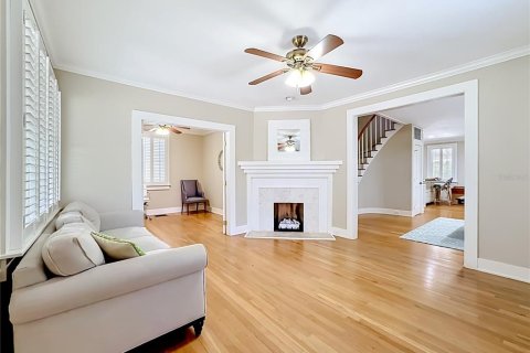 House in Bradenton, Florida 3 bedrooms, 256.22 sq.m. № 2122476 - photo 12