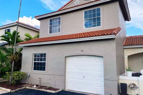 Touwnhouse à Pembroke Pines, Floride 3 chambres, 138.98 m2 № 2037950