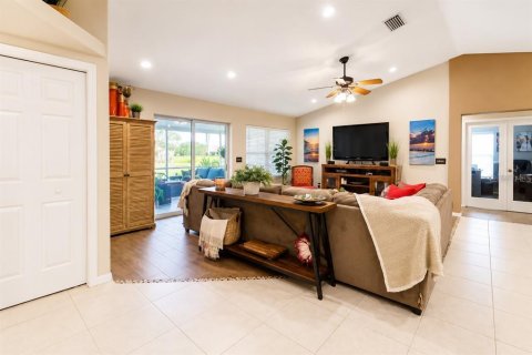 Casa en venta en Parrish, Florida, 4 dormitorios, 166.48 m2 № 2122642 - foto 5