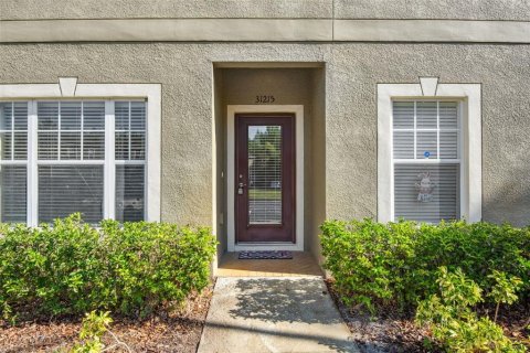 Townhouse in Wesley Chapel, Florida 2 bedrooms, 130.71 sq.m. № 1770069 - photo 2