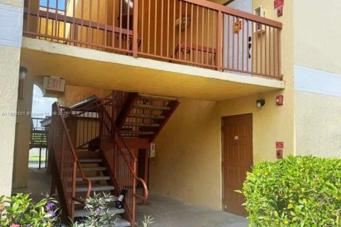 Condominio en venta en Tamarac, Florida, 2 dormitorios, 89 m2 № 1948200 - foto 26