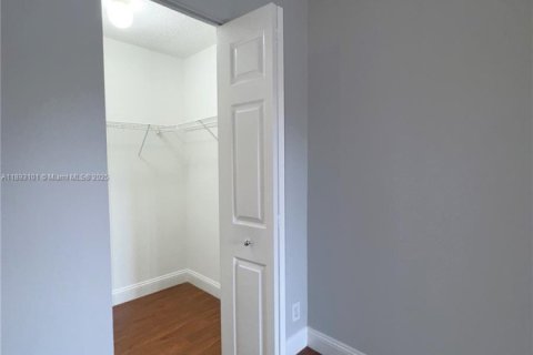 Condominio en venta en Tamarac, Florida, 2 dormitorios, 89 m2 № 1948200 - foto 23