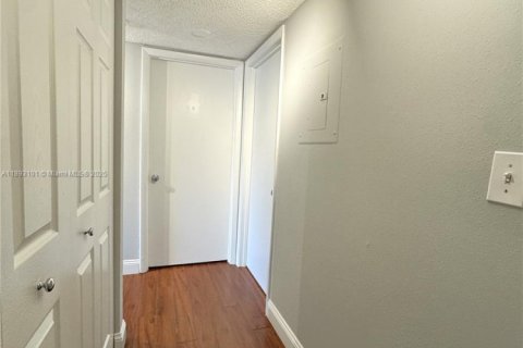 Condominio en venta en Tamarac, Florida, 2 dormitorios, 89 m2 № 1948200 - foto 14