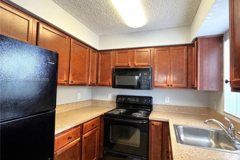 Condominio en venta en Tamarac, Florida, 2 dormitorios, 89 m2 № 1948200 - foto 7