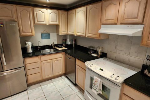 Condominio en alquiler en Pompano Beach, Florida, 2 dormitorios, 111.48 m2 № 2077803 - foto 2