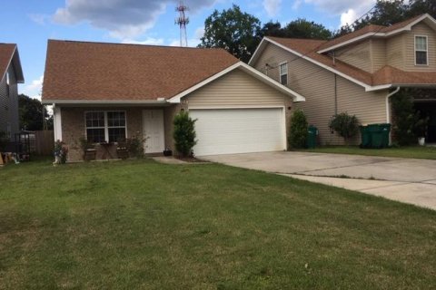 Casa en alquiler en Fort Walton Beach, Florida, 5 dormitorios, 181.62 m2 № 590230 - foto 1
