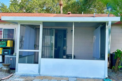 Casa en venta en Kissimmee, Florida, 2 dormitorios, 69.68 m2 № 1757901 - foto 12