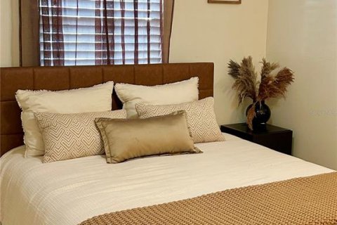 Casa en venta en Kissimmee, Florida, 2 dormitorios, 69.68 m2 № 1757901 - foto 6