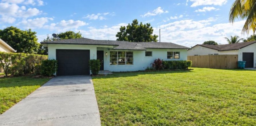 Villa ou maison à Boynton Beach, Floride 3 chambres, 120.12 m2 № 2439278