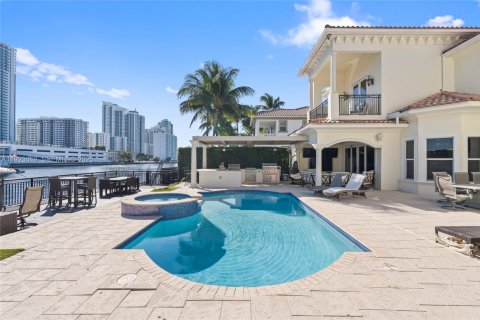 Casa en venta en Hollywood, Florida, 5 dormitorios, 453.55 m2 № 1982077 - foto 6