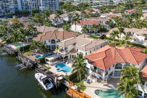 Casa en venta en Hollywood, Florida, 5 dormitorios, 453.55 m2 № 1982077 - foto 4
