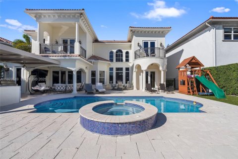 Casa en venta en Hollywood, Florida, 5 dormitorios, 453.55 m2 № 1982077 - foto 5