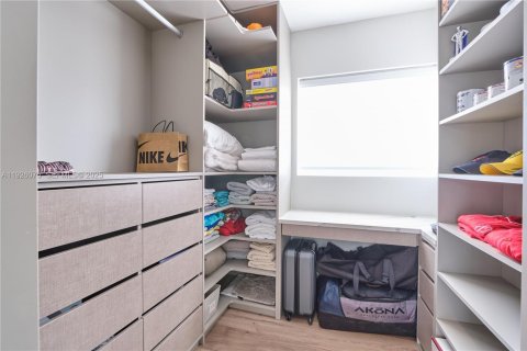 Купить виллу или дом в Форт-Лодердейл, Флорида 3 спальни, 229.1м2, № 1984529 - фото 16