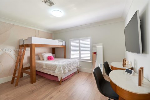 Купить виллу или дом в Форт-Лодердейл, Флорида 3 спальни, 229.1м2, № 1984529 - фото 18