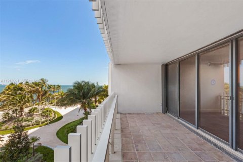 Copropriété à louer à Miami, Floride: 2 chambres, 174.84 m2 № 2019081 - photo 3