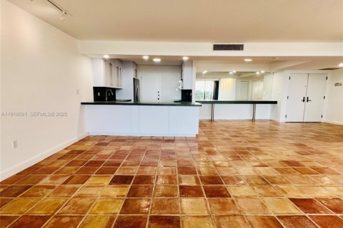Copropriété à louer à Miami, Floride: 2 chambres, 174.84 m2 № 2019081 - photo 17
