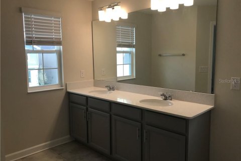 Villa ou maison à louer à Winter Garden, Floride: 4 chambres, 230.96 m2 № 2396653 - photo 7