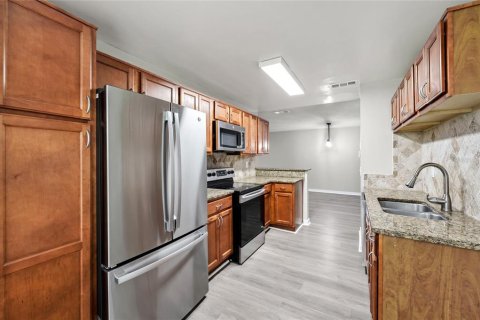 Condominio en alquiler en Orlando, Florida, 3 dormitorios, 108.6 m2 № 1899306 - foto 11