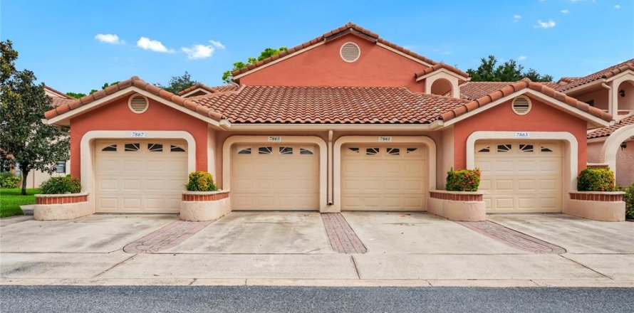 Condominio en Orlando, Florida, 3 dormitorios № 1899306