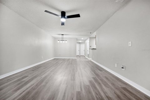 Condominio en alquiler en Orlando, Florida, 3 dormitorios, 108.6 m2 № 1899306 - foto 4