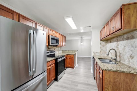 Condominio en alquiler en Orlando, Florida, 3 dormitorios, 108.6 m2 № 1899306 - foto 10