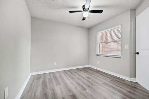 Condominio en alquiler en Orlando, Florida, 3 dormitorios, 108.6 m2 № 1899306 - foto 17