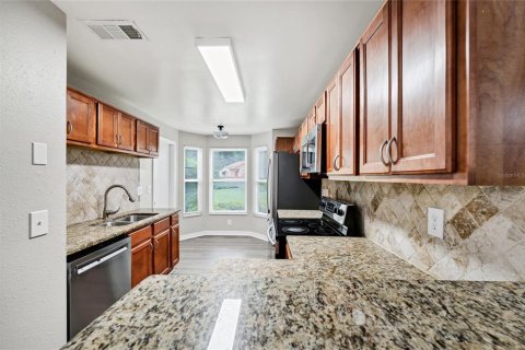 Condominio en alquiler en Orlando, Florida, 3 dormitorios, 108.6 m2 № 1899306 - foto 8