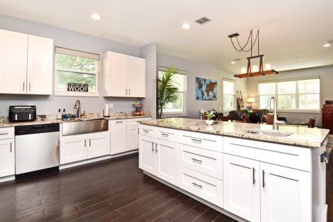 Touwnhouse à vendre à Orlando, Floride: 3 chambres, 181.81 m2 № 1911298 - photo 9