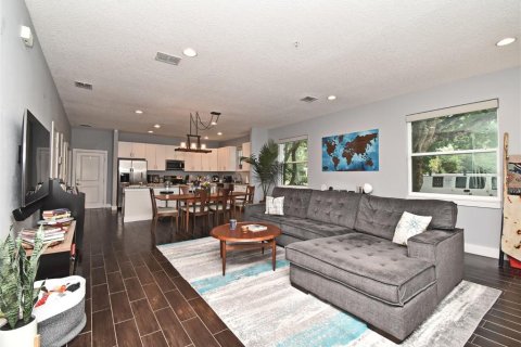 Touwnhouse à vendre à Orlando, Floride: 3 chambres, 181.81 m2 № 1911298 - photo 5
