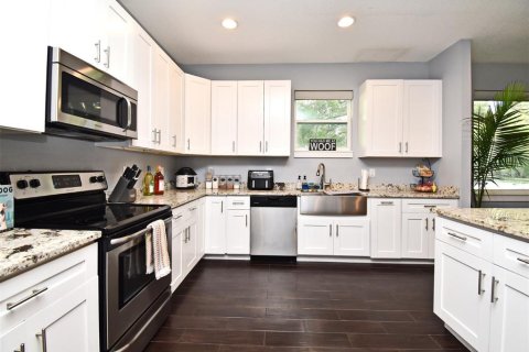 Touwnhouse à vendre à Orlando, Floride: 3 chambres, 181.81 m2 № 1911298 - photo 8